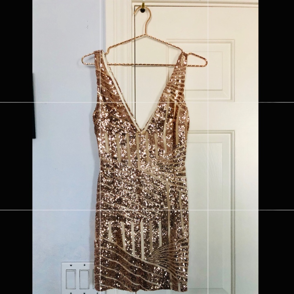 GOLD/BLUSH DEEP V DRESS